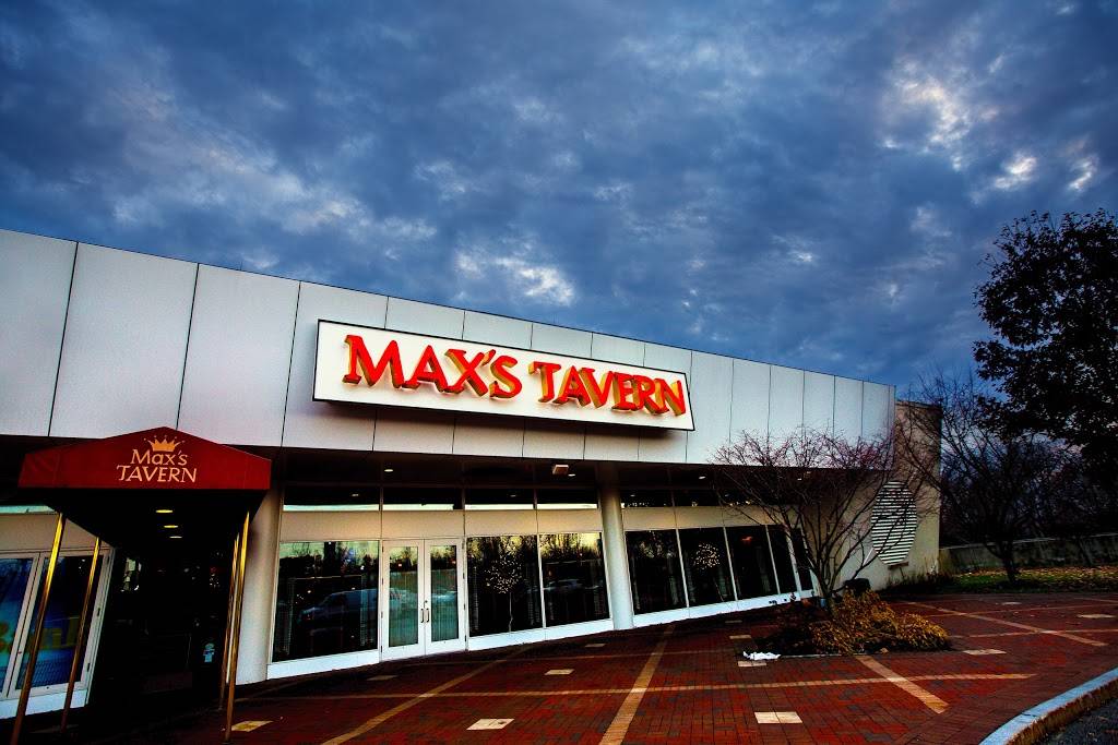 Maxs Tavern | restaurant | 1000 W Columbus Ave, Springfield, MA 01105, USA | 4137466299 OR +1 413-746-6299