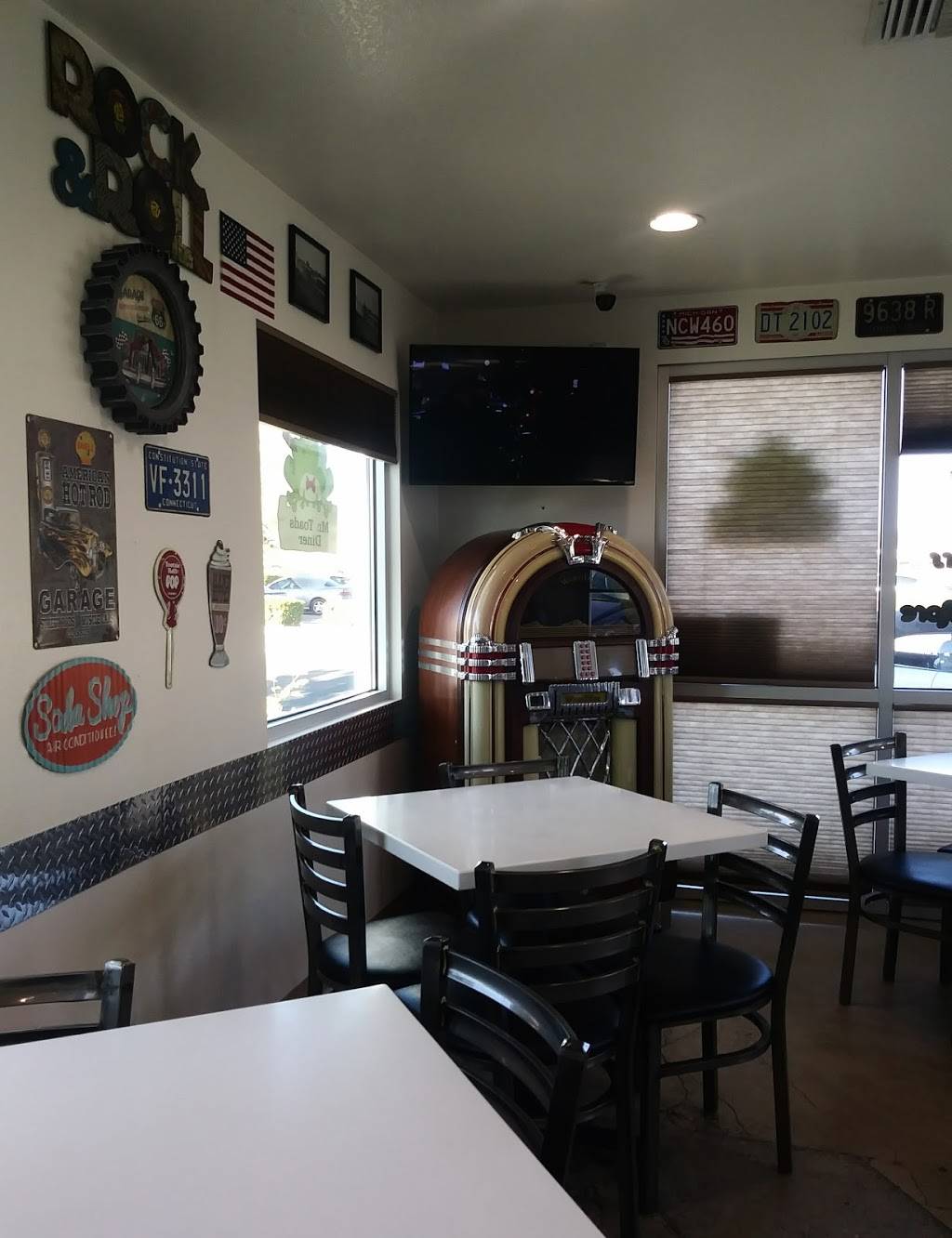 Mr. Toad’s Diner | restaurant | 44835 Beech Ave, Lancaster, CA 93534, USA | 6615790338 OR +1 661-579-0338