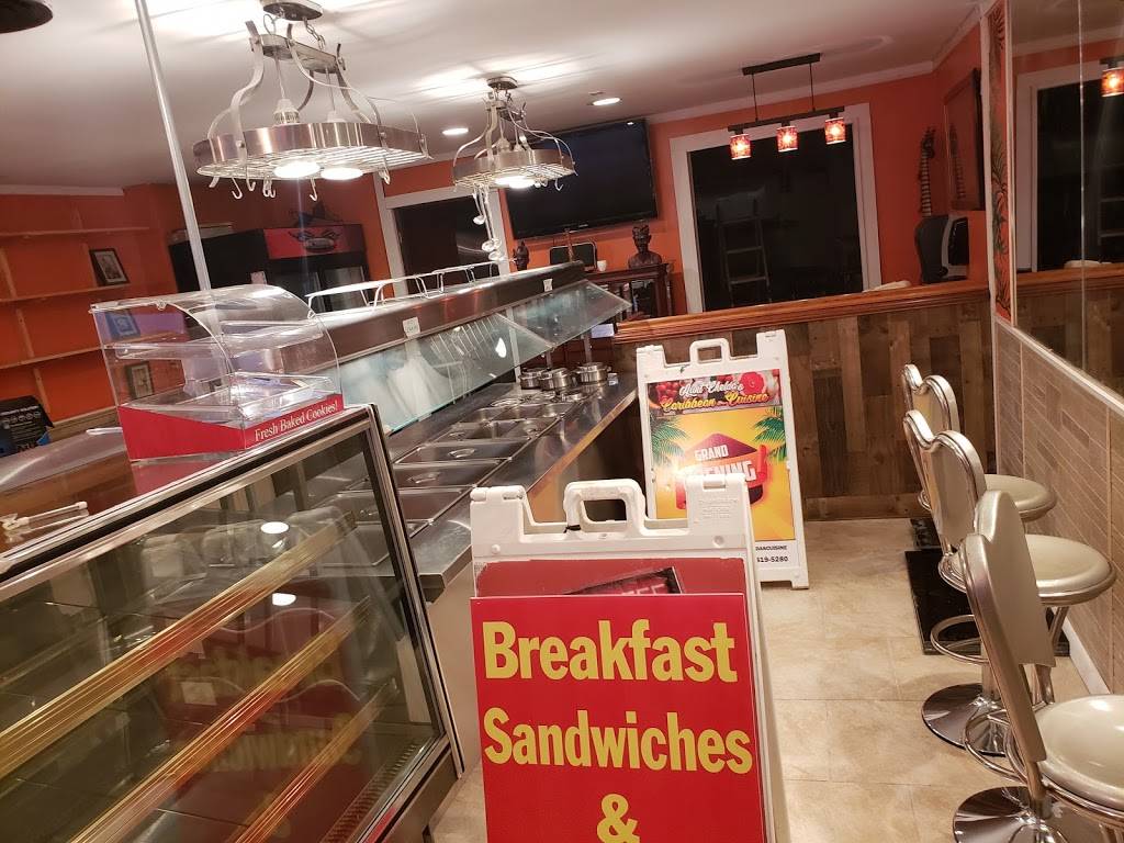 Aunt cheldas Caribbean queen | restaurant | 867 Meriden Rd, Waterbury, CT 06705, USA | 2035276290 OR +1 203-527-6290