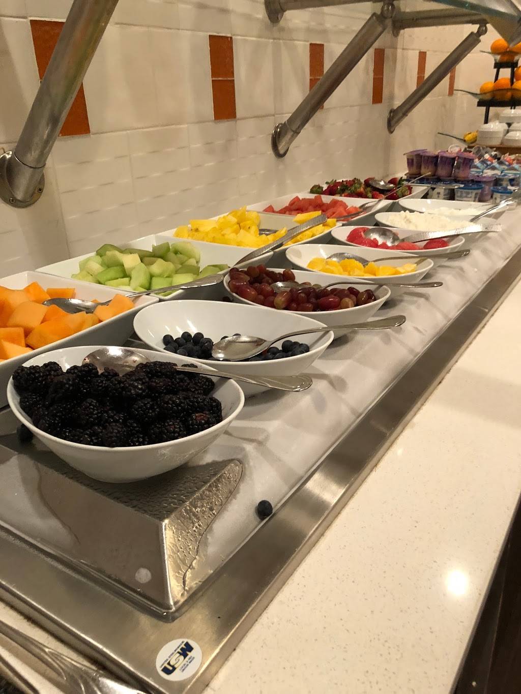 Tangerine at the Bayfront Hilton | restaurant | 333 1st St S, St. Petersburg, FL 33701, USA | 7278945000 OR +1 727-894-5000