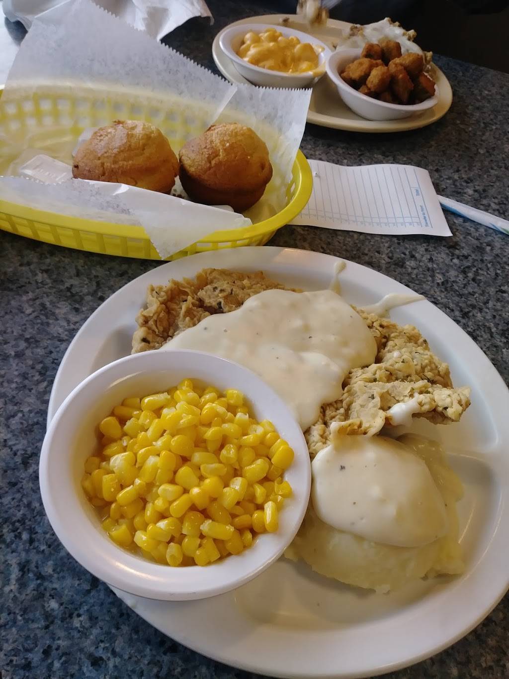 Dixie House Cafe | cafe | 6200 E Lancaster Ave, Fort Worth, TX 76112, USA | 8174516180 OR +1 817-451-6180