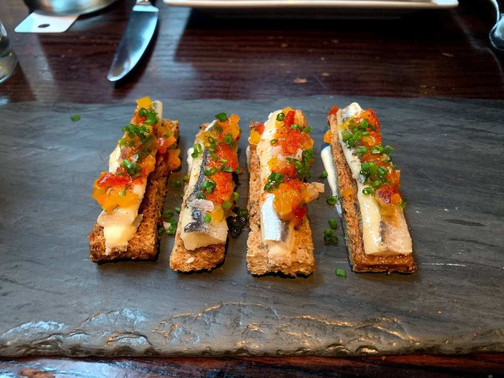 Salinas | restaurant | 136 9th Ave, New York, NY 10011, USA | 2127761990 OR +1 212-776-1990