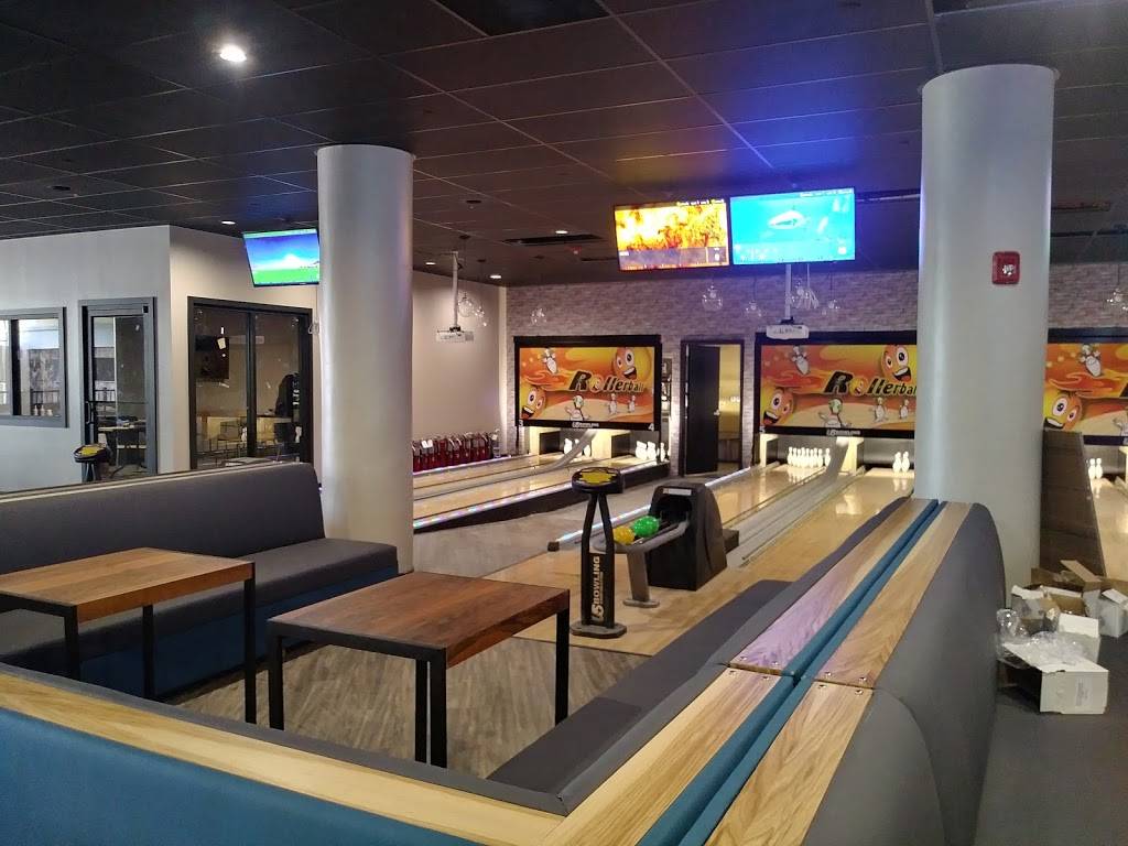 District Eat and Play | restaurant | 1395 Oviedo Mall Boulevard, Oviedo, FL 32765, USA | 4075423536 OR +1 407-542-3536