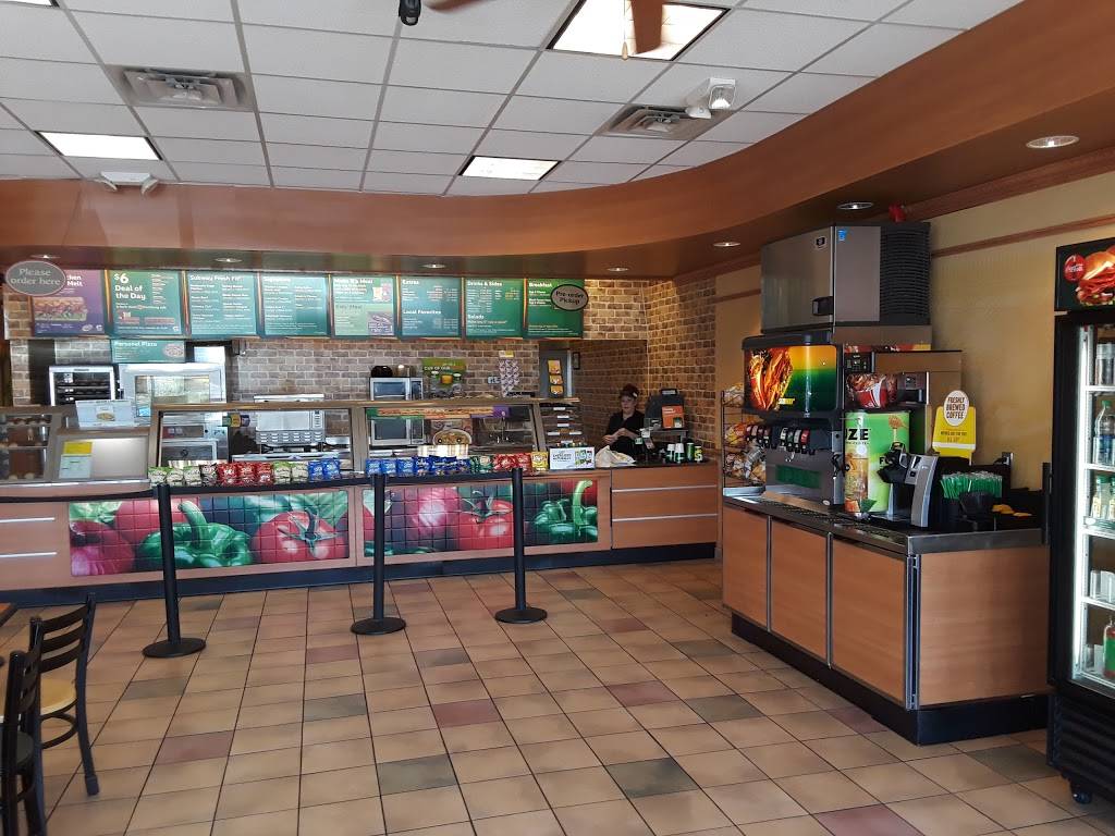 Subway | restaurant | 25710 Joy Rd, Redford Charter Twp, MI 48239, USA | 3139377008 OR +1 313-937-7008