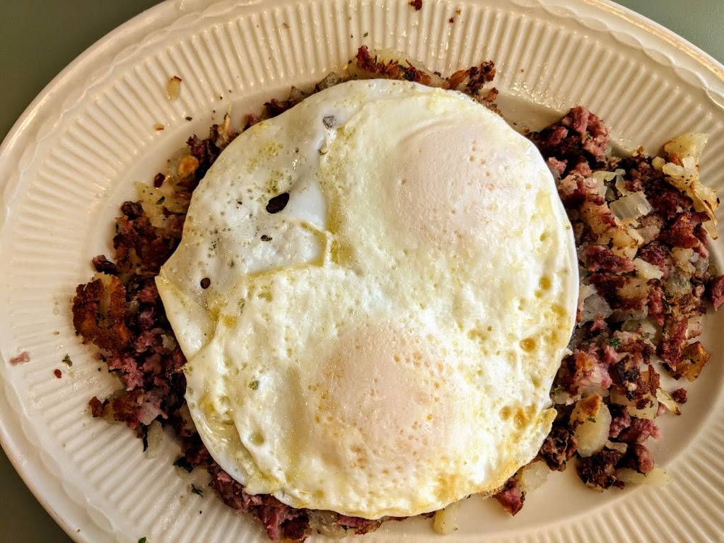 Louies Ham & Corned Beef | restaurant | 165 S Main St, Mt Clemens, MI 48043, USA | 5864636668 OR +1 586-463-6668