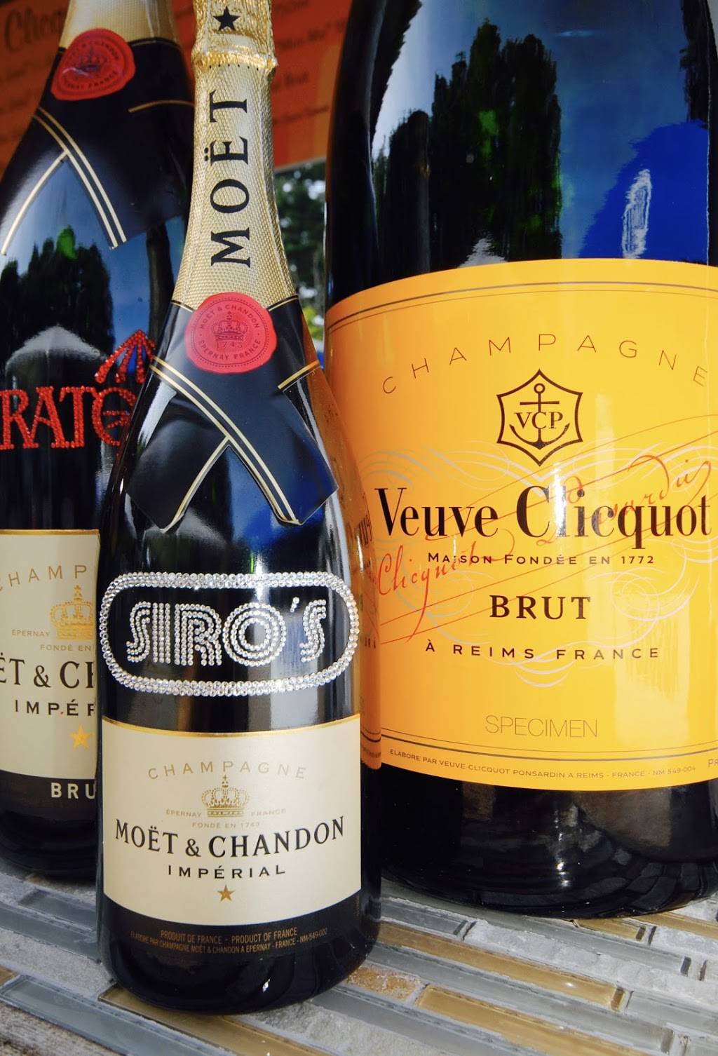 Siros Restaurant - Bar | restaurant | 168 Lincoln Ave, Saratoga Springs, NY 12866, USA | 5185844030 OR +1 518-584-4030