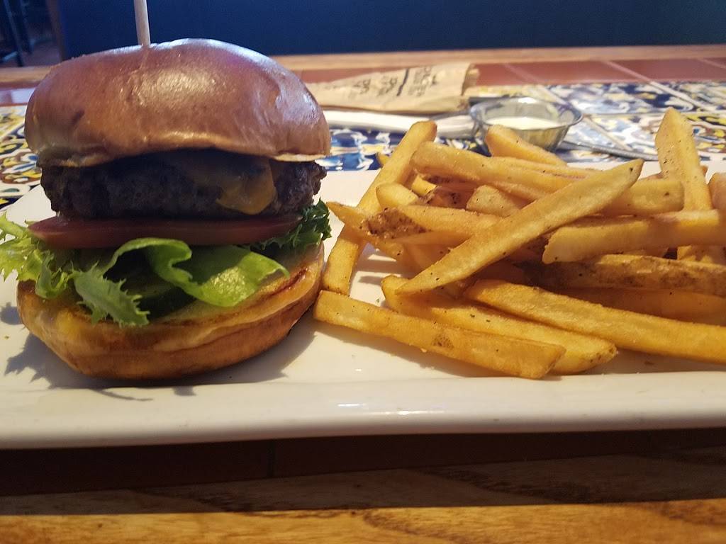 Chilis Grill & Bar | restaurant | 203 Howell St, Fultondale, AL 35068, USA | 2058494474 OR +1 205-849-4474