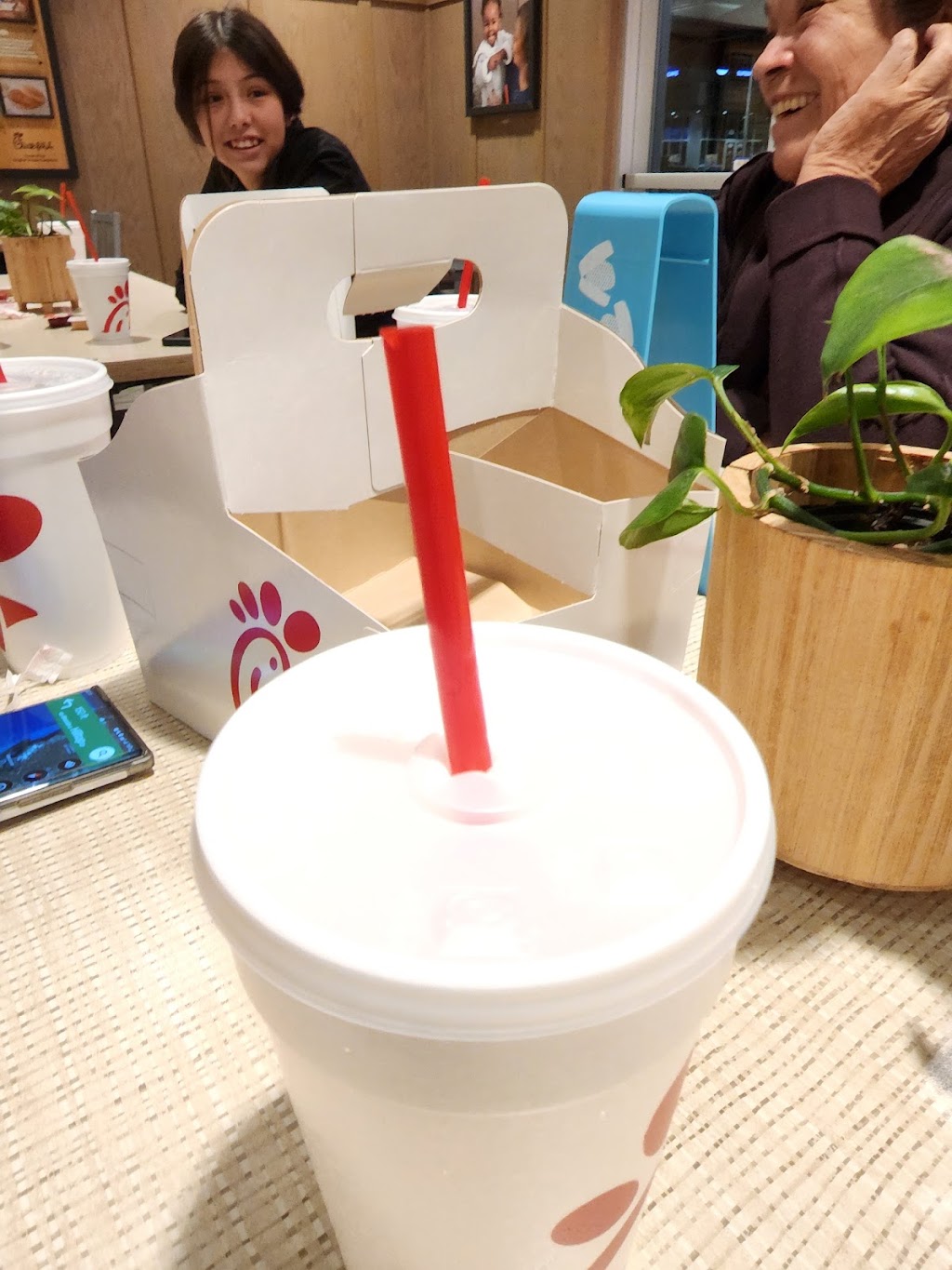 Chick-fil-A | restaurant | 1477 Hilltop Dr Unit H1 Unit H1, Redding, CA 96003, USA | 5303197361 OR +1 530-319-7361