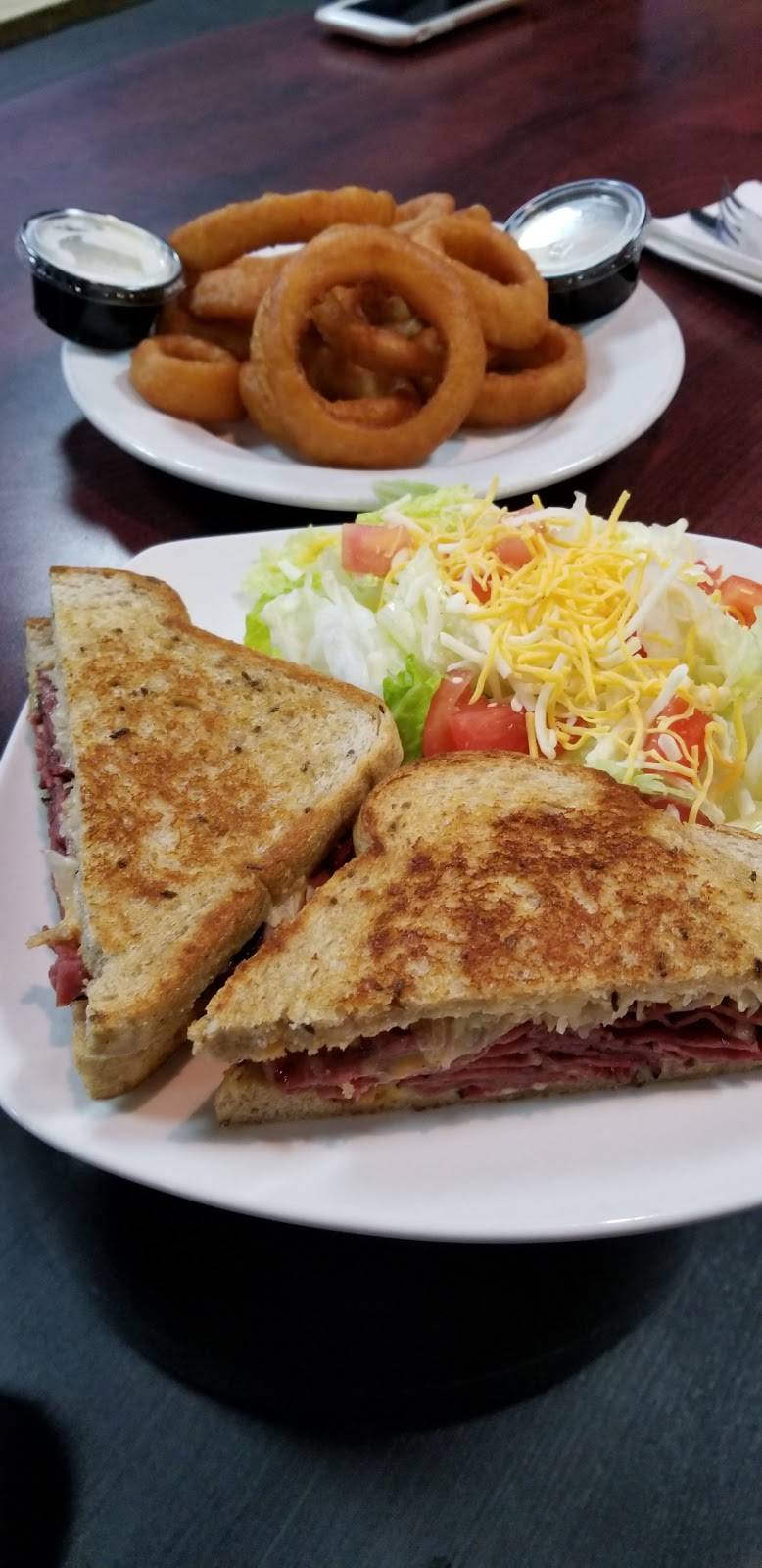 FLB Entertainment Center | restaurant | 511 E Bidwell St, Folsom, CA 95630, USA | 9169834411 OR +1 916-983-4411