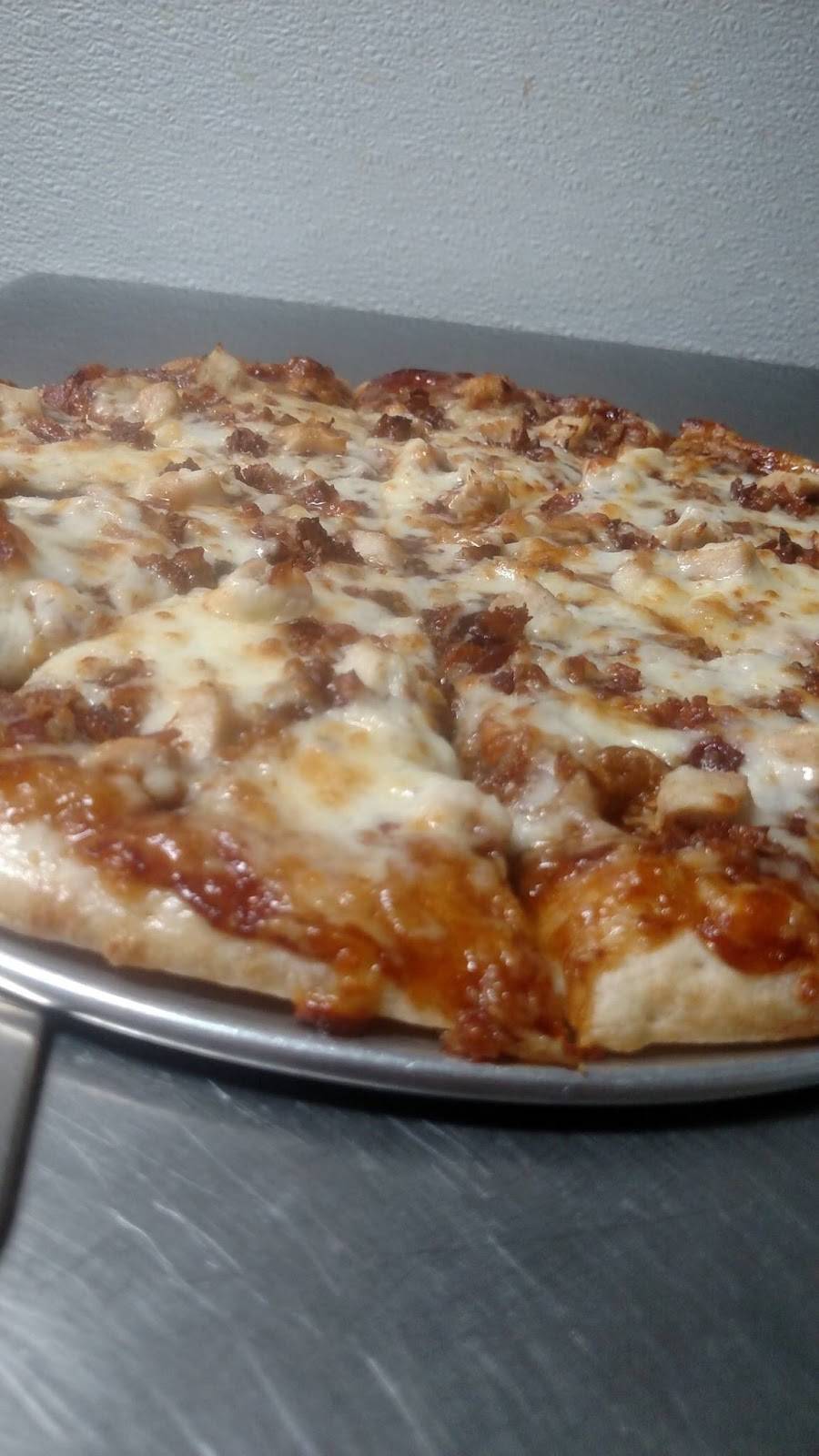 Frostys Freezer and Pizzeria | restaurant | 14886 Gratiot Rd, Hemlock, MI 48626, USA | 9892972482 OR +1 989-297-2482