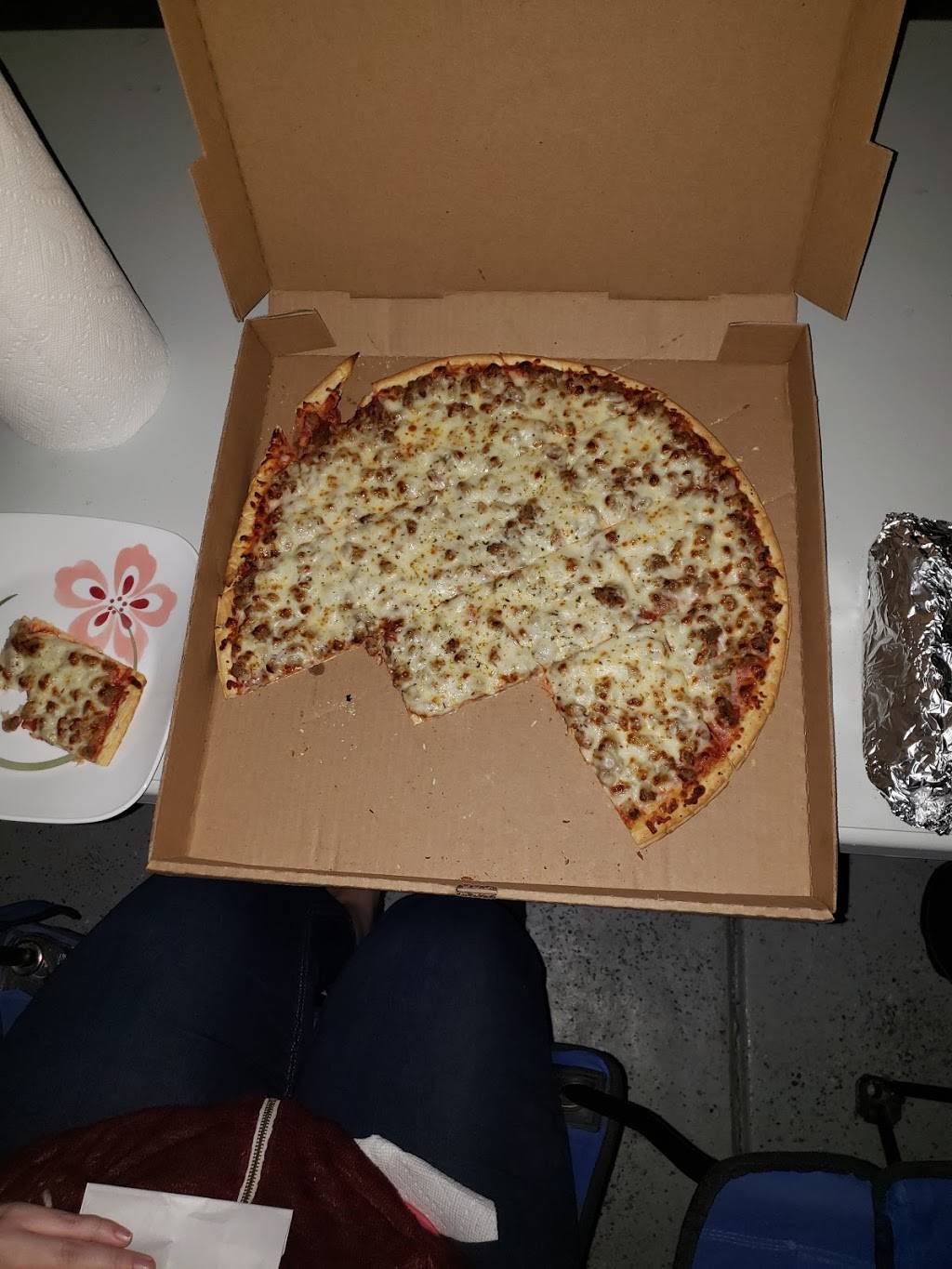 Inner City Pizza | restaurant | 4903 S High School Rd Suite A, Indianapolis, IN 46221, USA | 3178565600 OR +1 317-856-5600