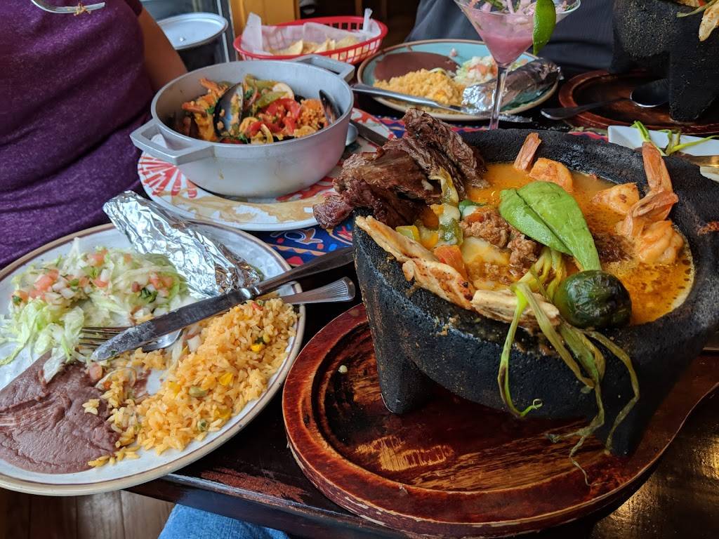 Los Antojitos Restaurant & Bar | restaurant | 45 N Washington St, North Attleborough, MA 02760, USA | 5086994677 OR +1 508-699-4677