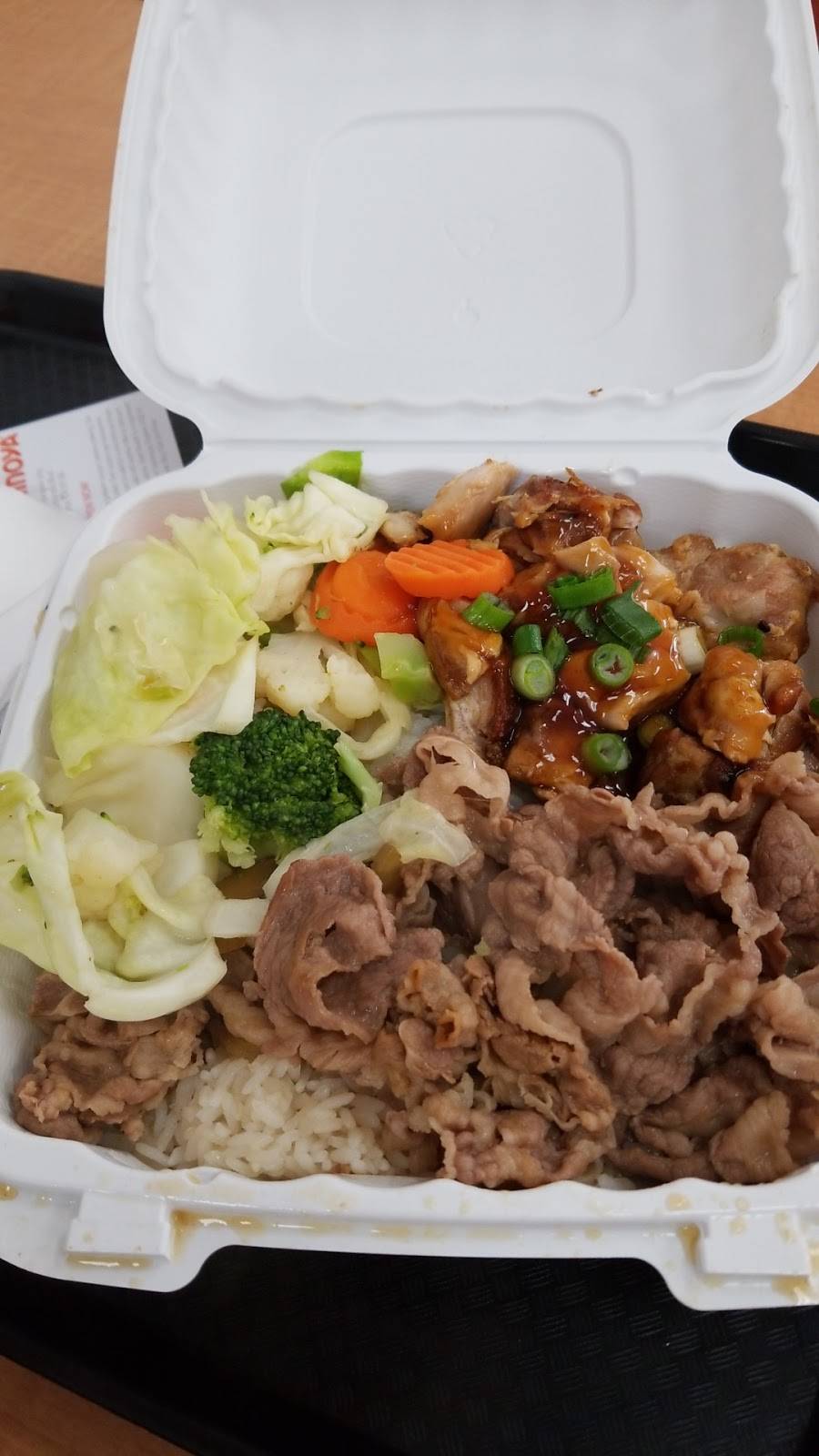 Yoshinoya Pasadena | restaurant | 1441 E Colorado Blvd, Pasadena, CA 91106, USA | 6264497065 OR +1 626-449-7065