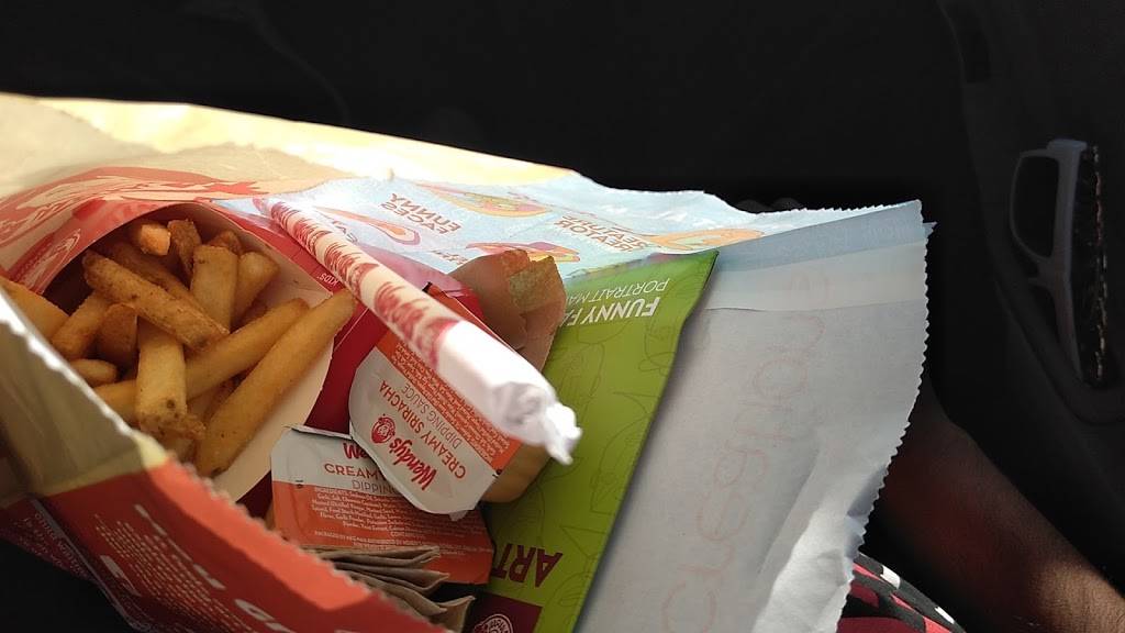 Wendys | restaurant | 1830 N Perris Blvd, Perris, CA 92571, USA | 9514434441 OR +1 951-443-4441