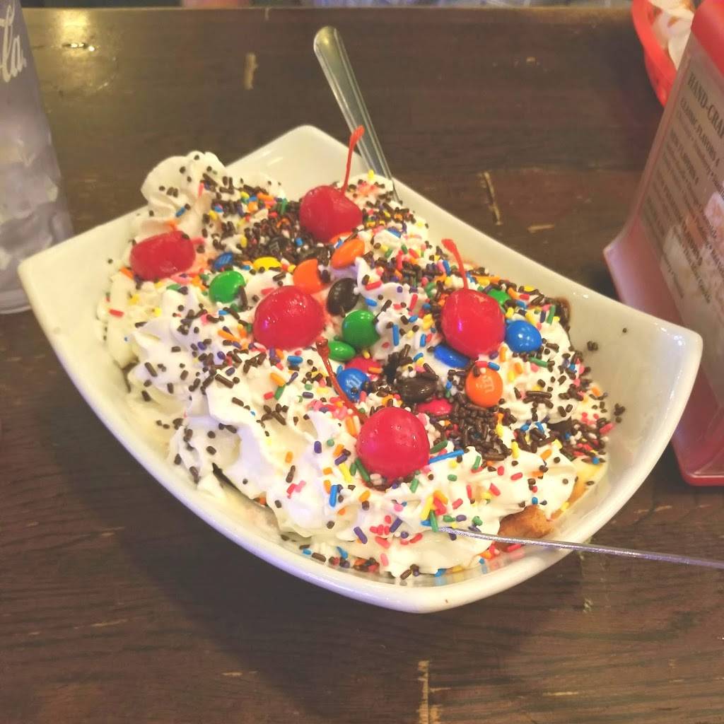 Swaney Swifts on the Square | restaurant | 118 N Water Ave, Gallatin, TN 37066, USA | 6156754366 OR +1 615-675-4366