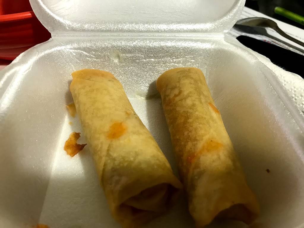 Chaos chinese and thai hot food | restaurant | 617 N College Ave, Fayetteville, AR 72701, USA | 4793169191 OR +1 479-316-9191