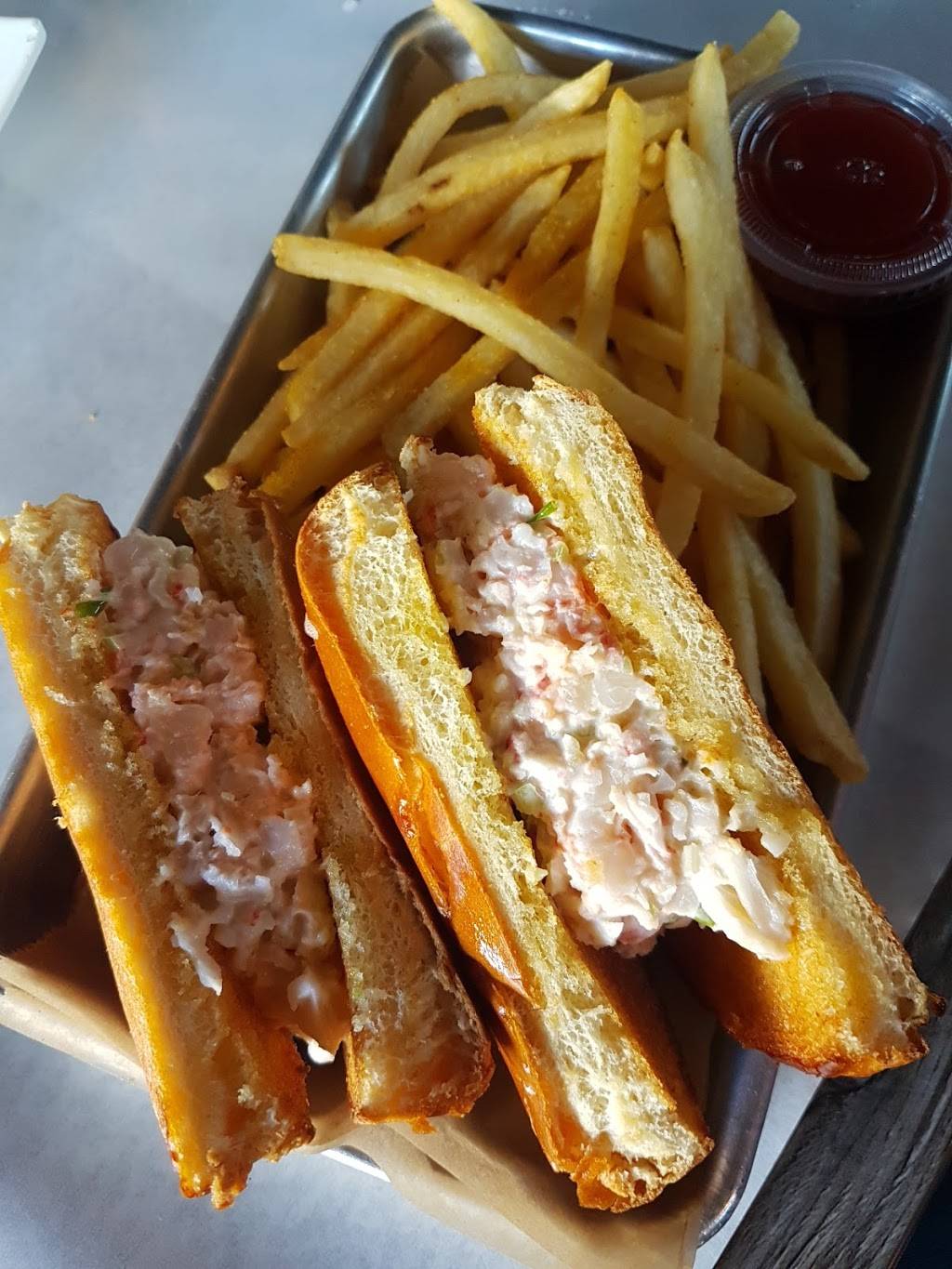 Mike & Nates House of Seafood | restaurant | 940 E Dominguez St, Carson, CA 90746, USA | 3109659799 OR +1 310-965-9799