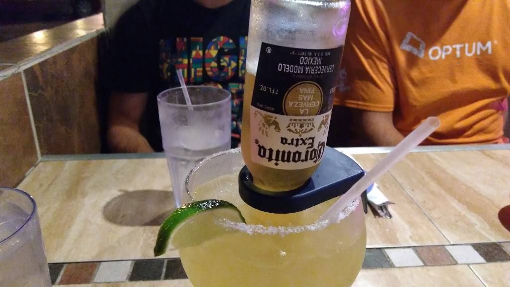 El Mezcal | restaurant | 402 S Main St, Ottawa, KS 66067, USA | 7852422259 OR +1 785-242-2259