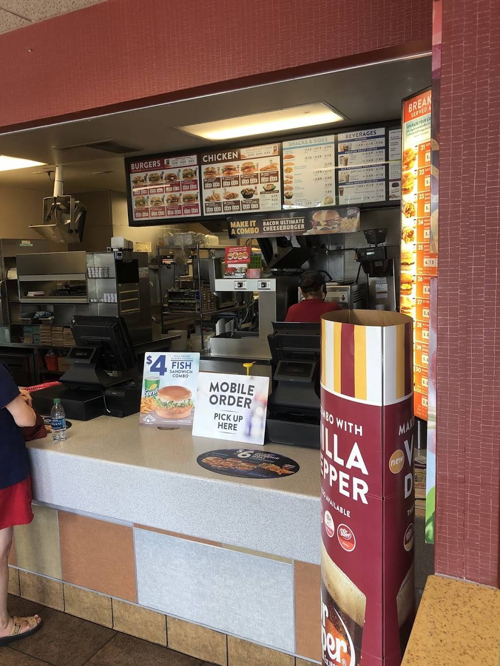 Jack in the Box | restaurant | 5845 Marconi Ave, Carmichael, CA 95608, USA | 9164876876 OR +1 916-487-6876