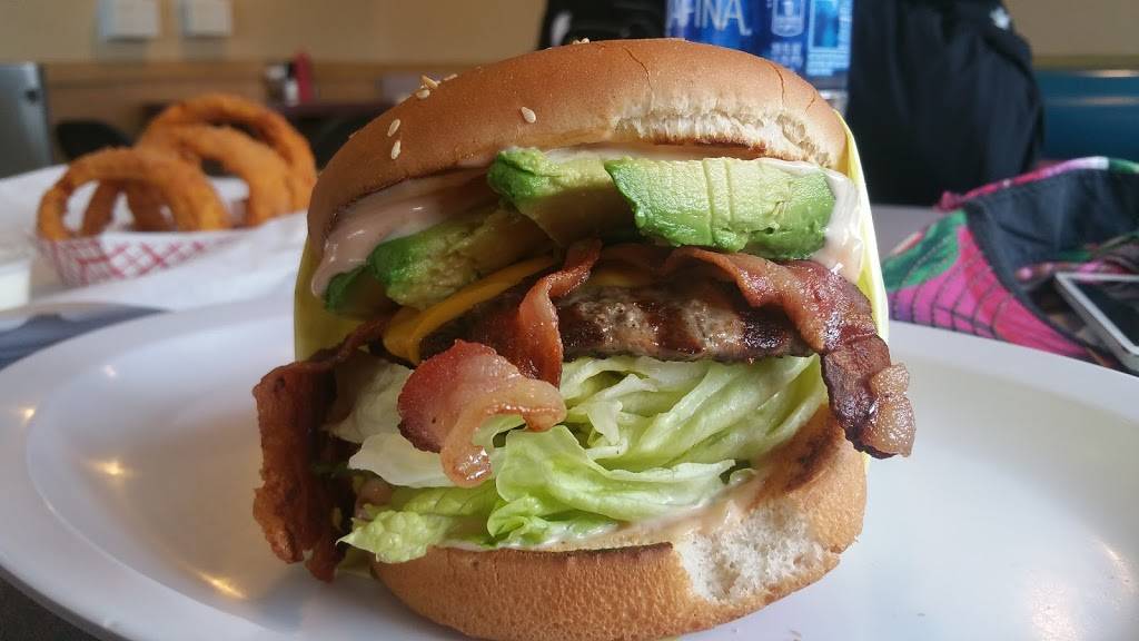 Johnnys | restaurant | 2302 N Garey Ave, Pomona, CA 91767, USA | 9095932696 OR +1 909-593-2696