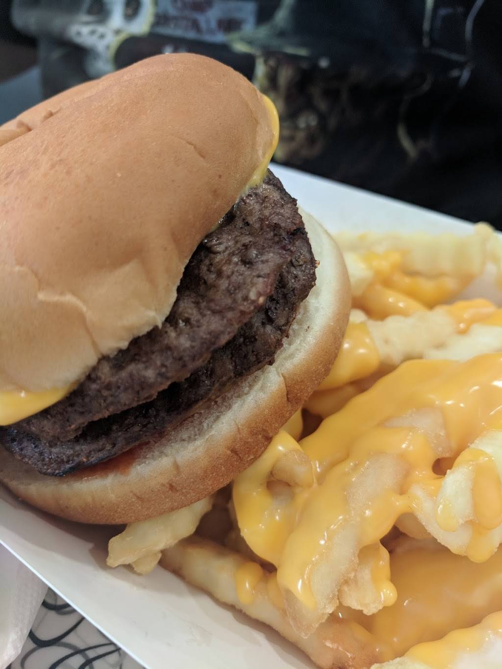Dairy Joy Drive-In | restaurant | 9230, 435 E Lincoln Ave, Hinckley, IL 60520, USA | 8152867701 OR +1 815-286-7701