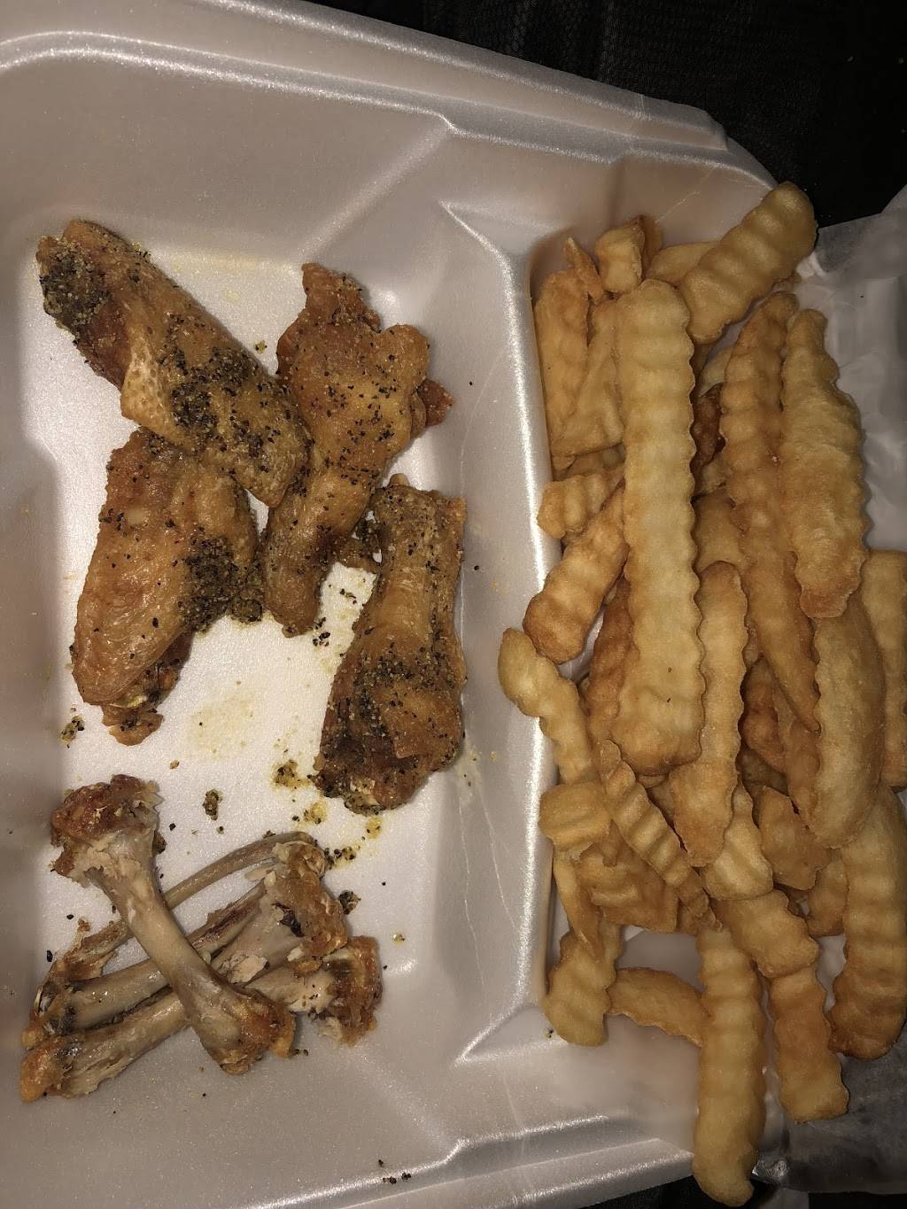 Supreme Fish Delight | restaurant | 4825 Rockbridge Rd SW, Stone Mountain, GA 30083, USA | 6787040233 OR +1 678-704-0233