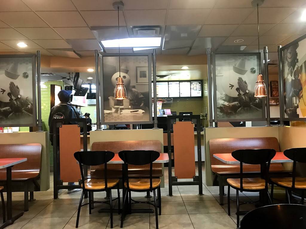 Jack in the Box | restaurant | 801 Telephone Rd, Houston, TX 77023, USA | 7139266437 OR +1 713-926-6437