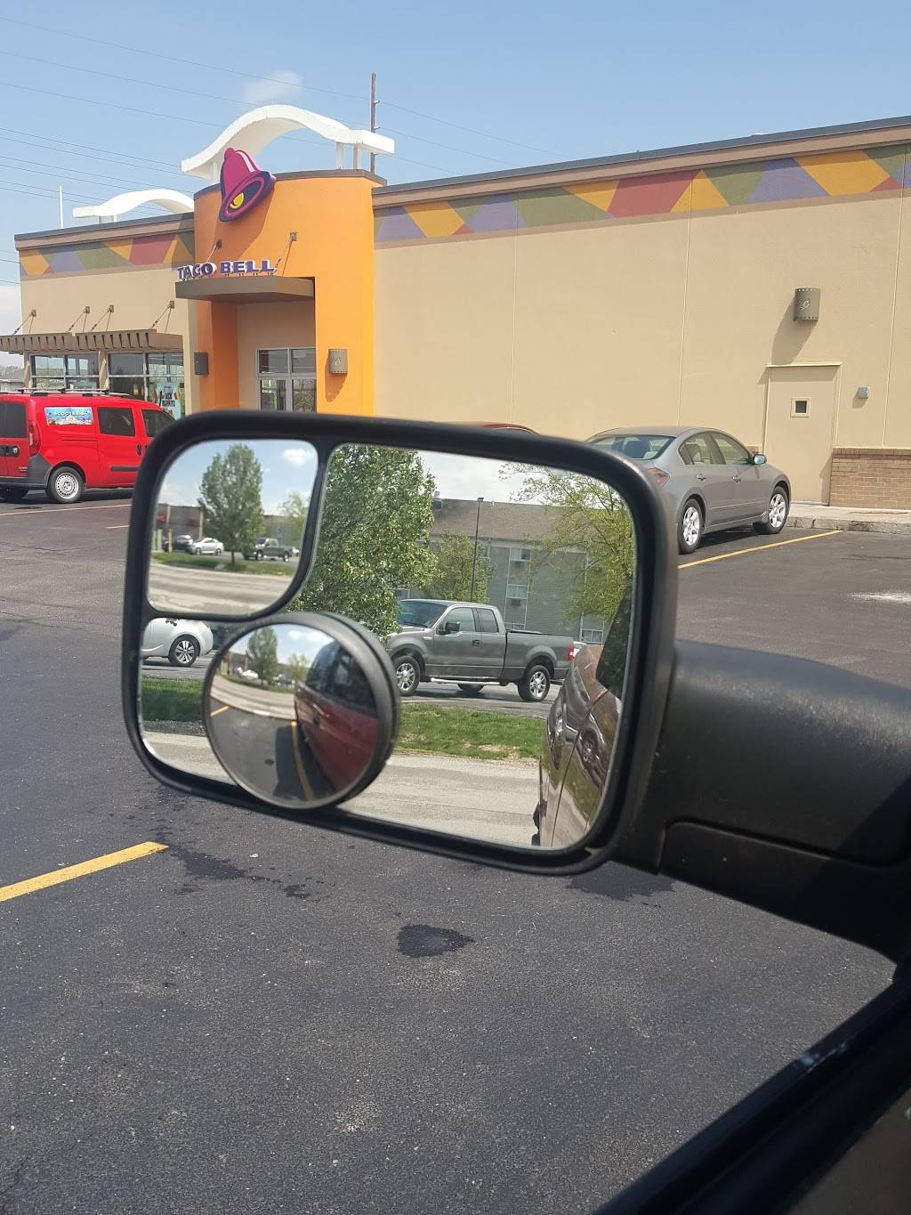 Taco Bell | meal takeaway | 5721 W 86th St, Indianapolis, IN 46278, USA | 3178721534 OR +1 317-872-1534