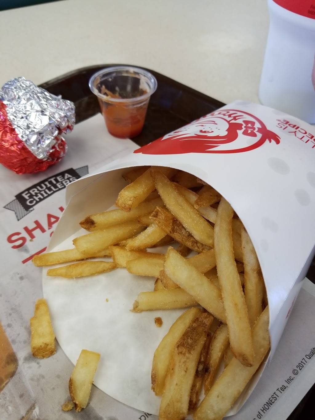 Wendys | restaurant | 860 N Main St, Bluffton, IN 46714, USA | 2608242143 OR +1 260-824-2143