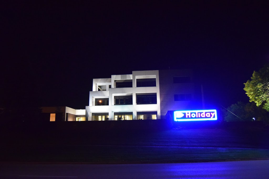 Holiday Home Office | cafe | 4567 American Blvd W, Bloomington, MN 55437, USA | 9528308700 OR +1 952-830-8700