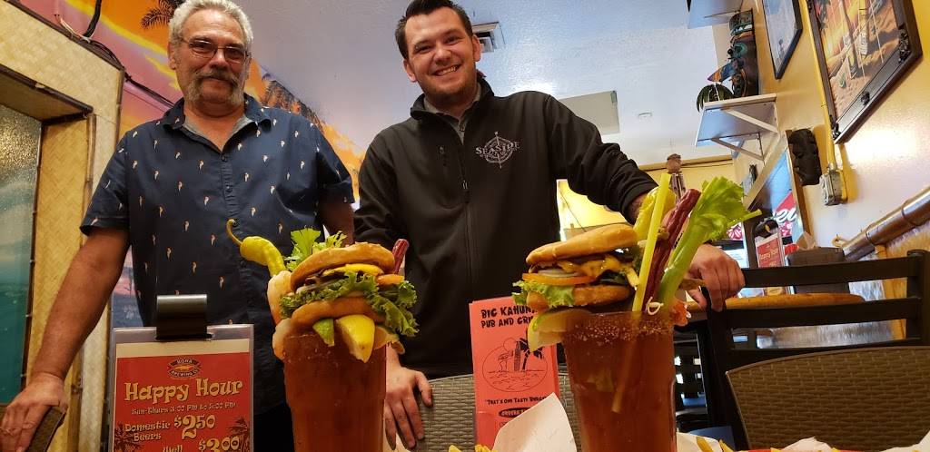 Big Kahuna | restaurant | 111 Broadway St, Seaside, OR 97138, USA | 5037383271 OR +1 503-738-3271