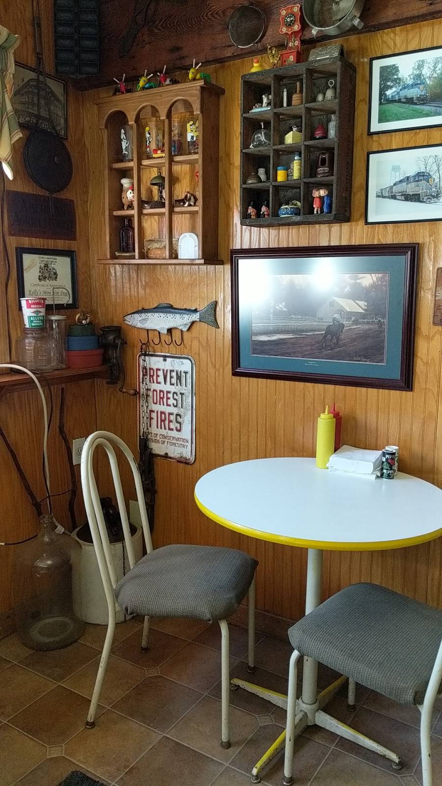 Vinnys Mini Hot Dogs | restaurant | 142 Milton Ave, Ballston Spa, NY 12020, USA | 5183093002 OR +1 518-309-3002