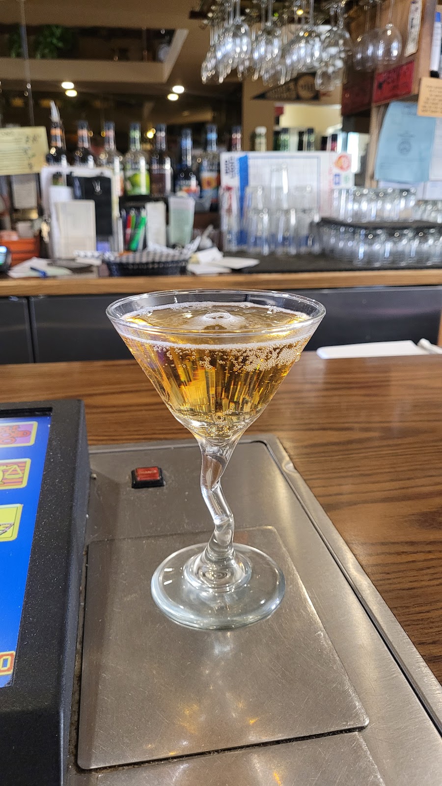 Village Pub | restaurant | 848 Tanager St # A, Incline Village, NV 89451, USA | 7758327212 OR +1 775-832-7212