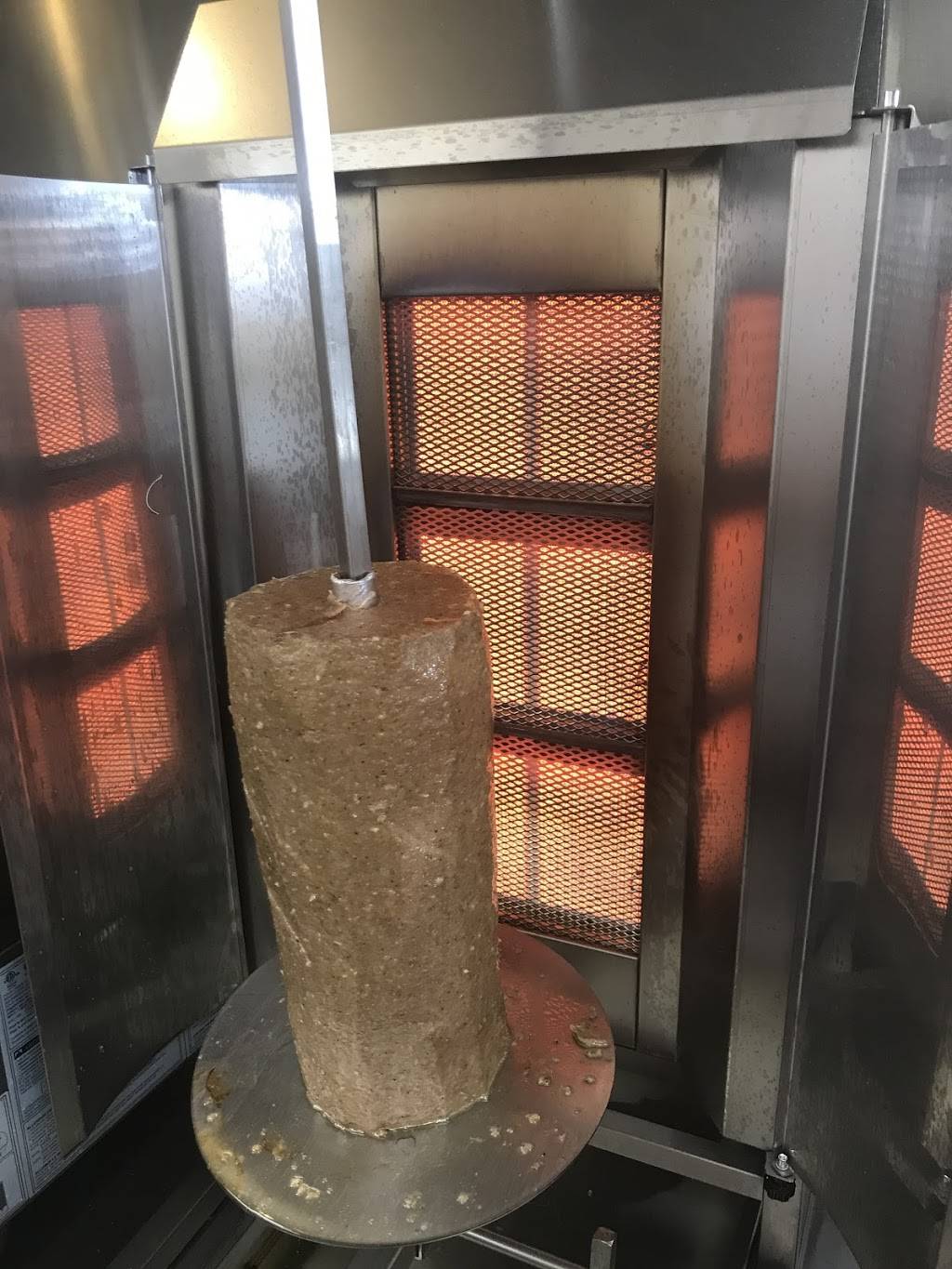 Luks Diner | restaurant | 2501 Guelph Line, Burlington, ON L7M 2A3, Canada | 9053326203 OR +1 905-332-6203