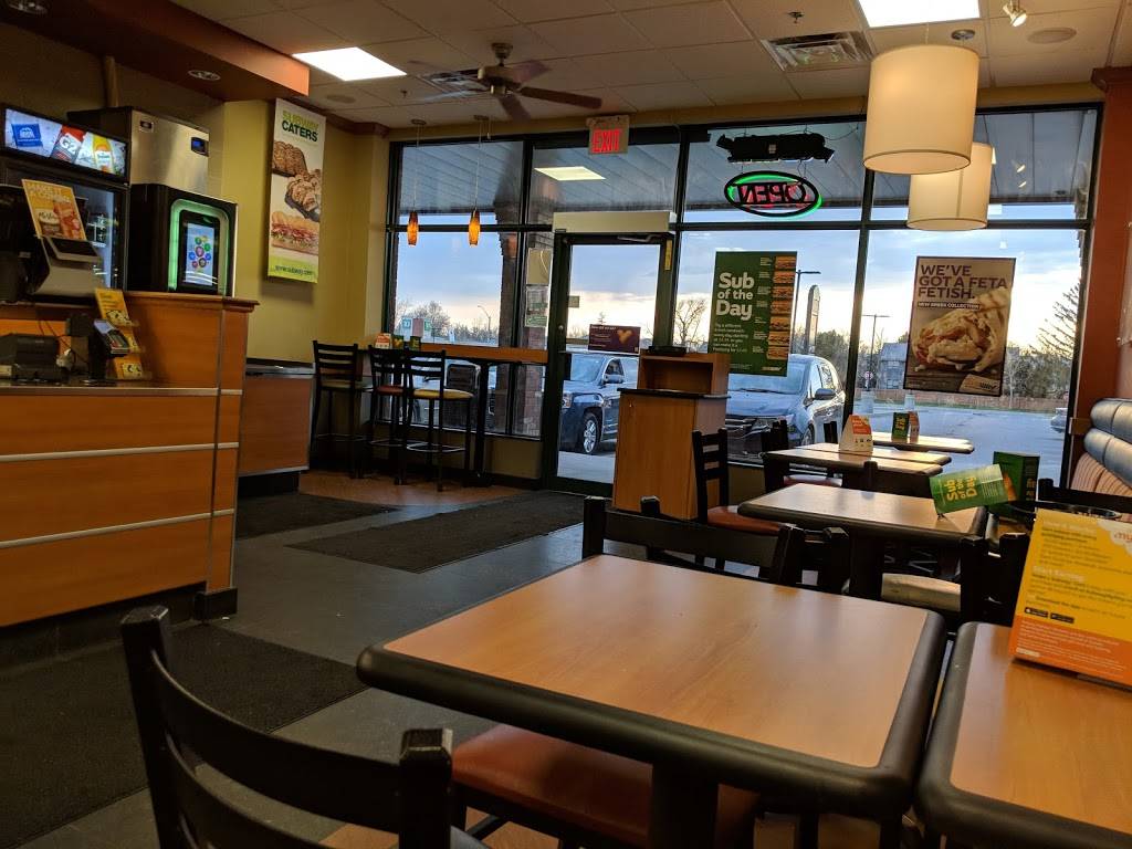 Subway | restaurant | Rymal Road Plaza, 905 Rymal Rd E Unit 0115, Hamilton, ON L8W 3M2, Canada | 2893095969 OR +1 289-309-5969