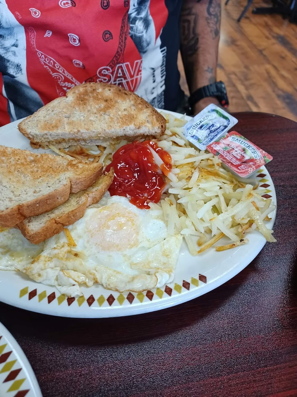 Everest Cafe | restaurant | 533 Main St, Everest, KS 66424, USA | 7855487433 OR +1 785-548-7433