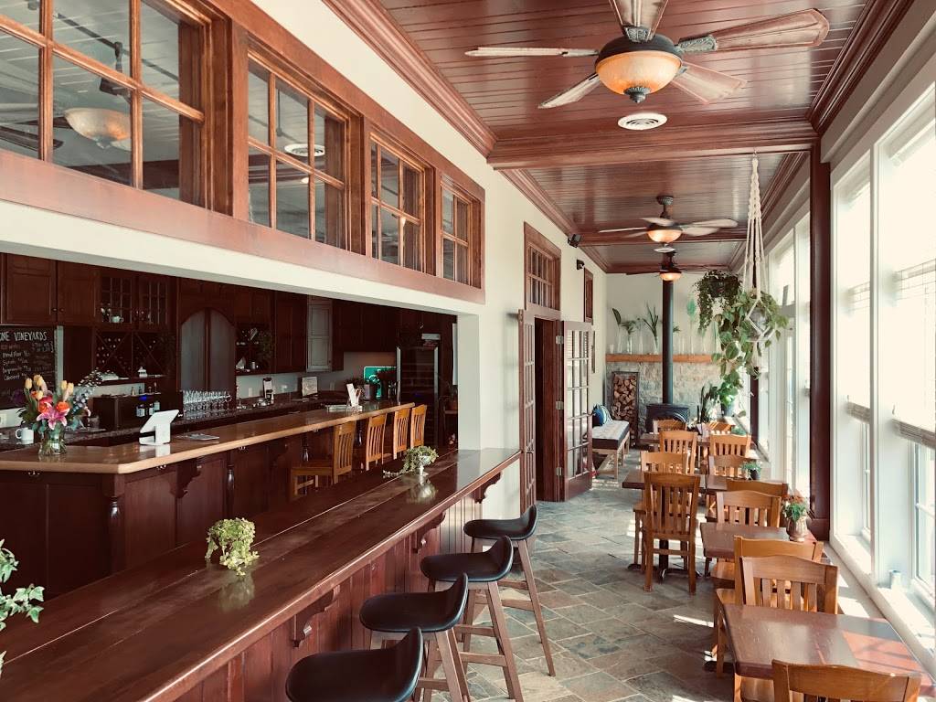 LedgeStone Vineyards | meal takeaway | 6381 WI-57, Greenleaf, WI 54126, USA | 9205324384 OR +1 920-532-4384