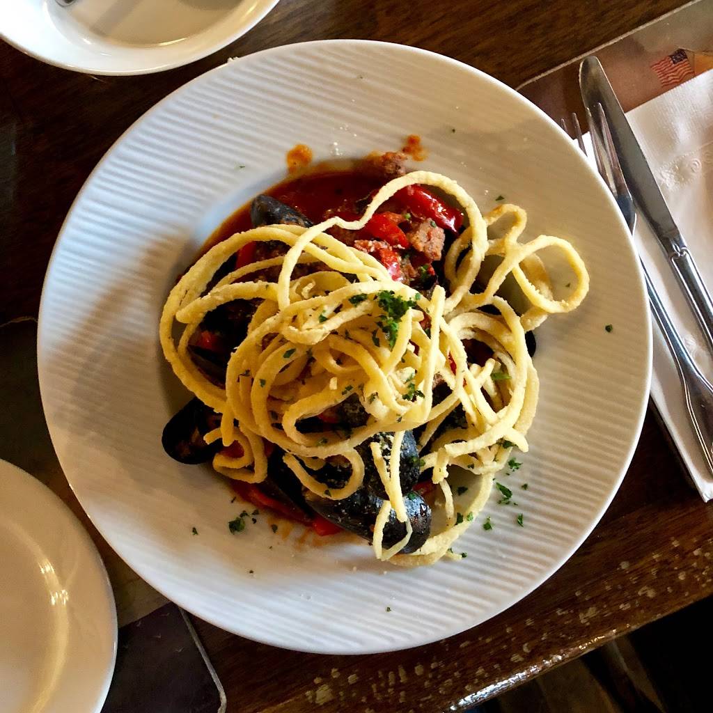 Captain Daniel Packer Inne | restaurant | 32 Water St, Mystic, CT 06355, USA | 8605363555 OR +1 860-536-3555