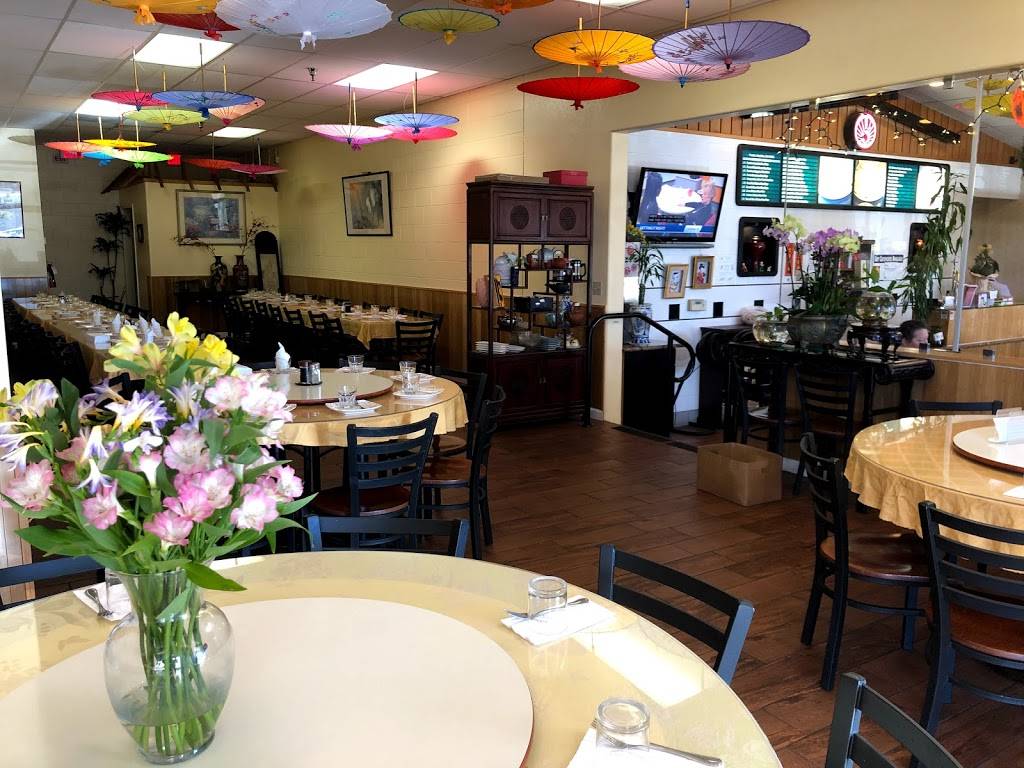 Mayflower Chinese Restaurant | restaurant | 3555 Clares St # RR, Capitola, CA 95010, USA | 8314764688 OR +1 831-476-4688