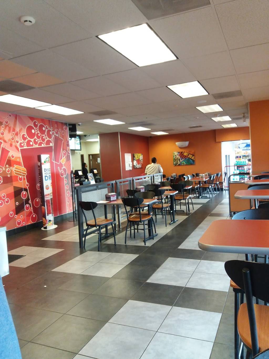 Jack in the Box | restaurant | 10866 Lilac Ave, St. Louis, MO 63137, USA | 3148675416 OR +1 314-867-5416