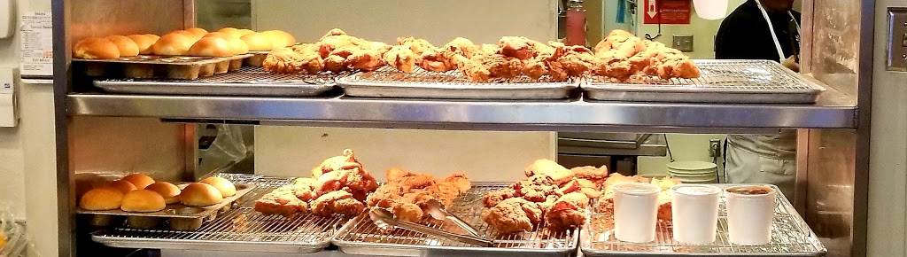 Ezells Famous Chicken | restaurant | 4575 NE 4th St, Renton, WA 98058, USA | 4252289008 OR +1 425-228-9008