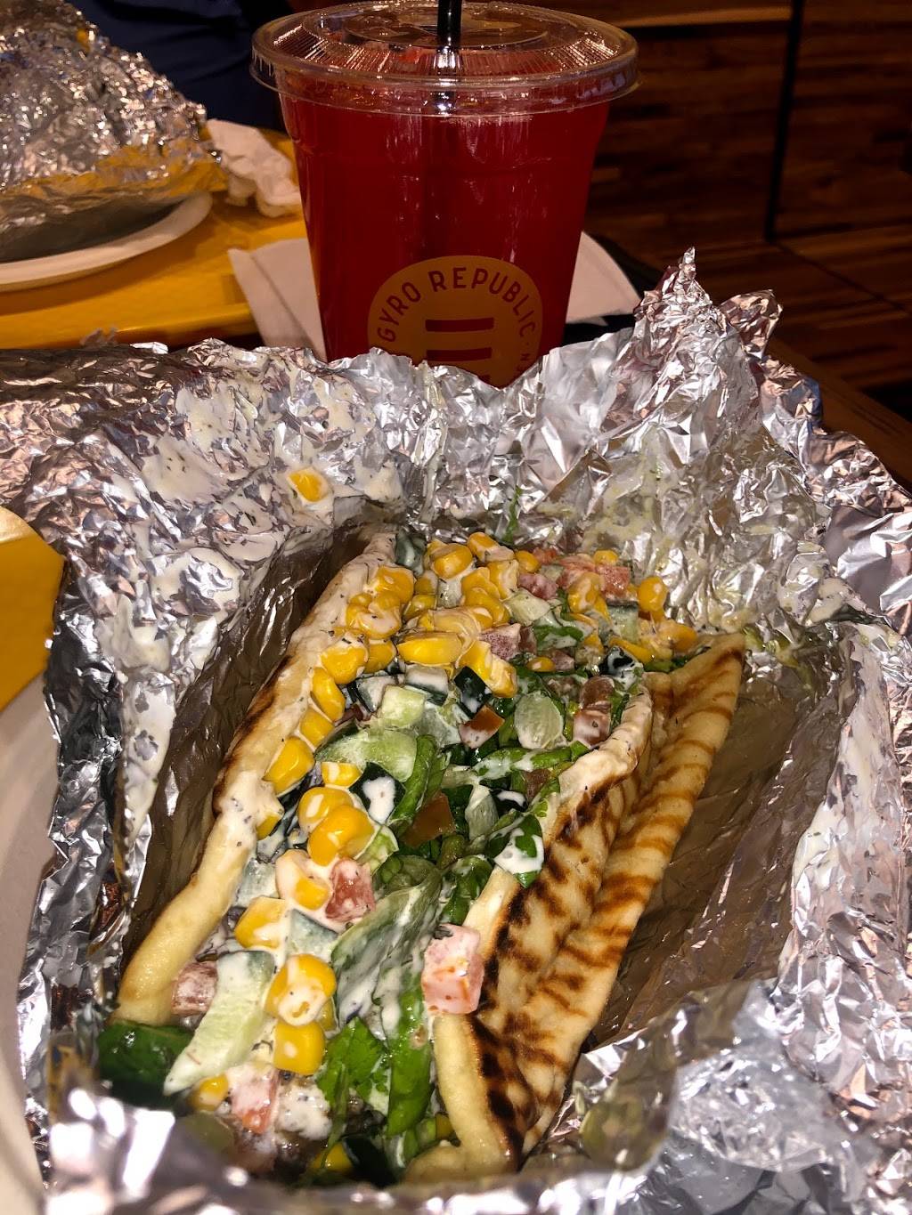 Gyro Republic | restaurant | 19920 Southwest Fwy, Sugar Land, TX 77479, USA | 8328474736 OR +1 832-847-4736