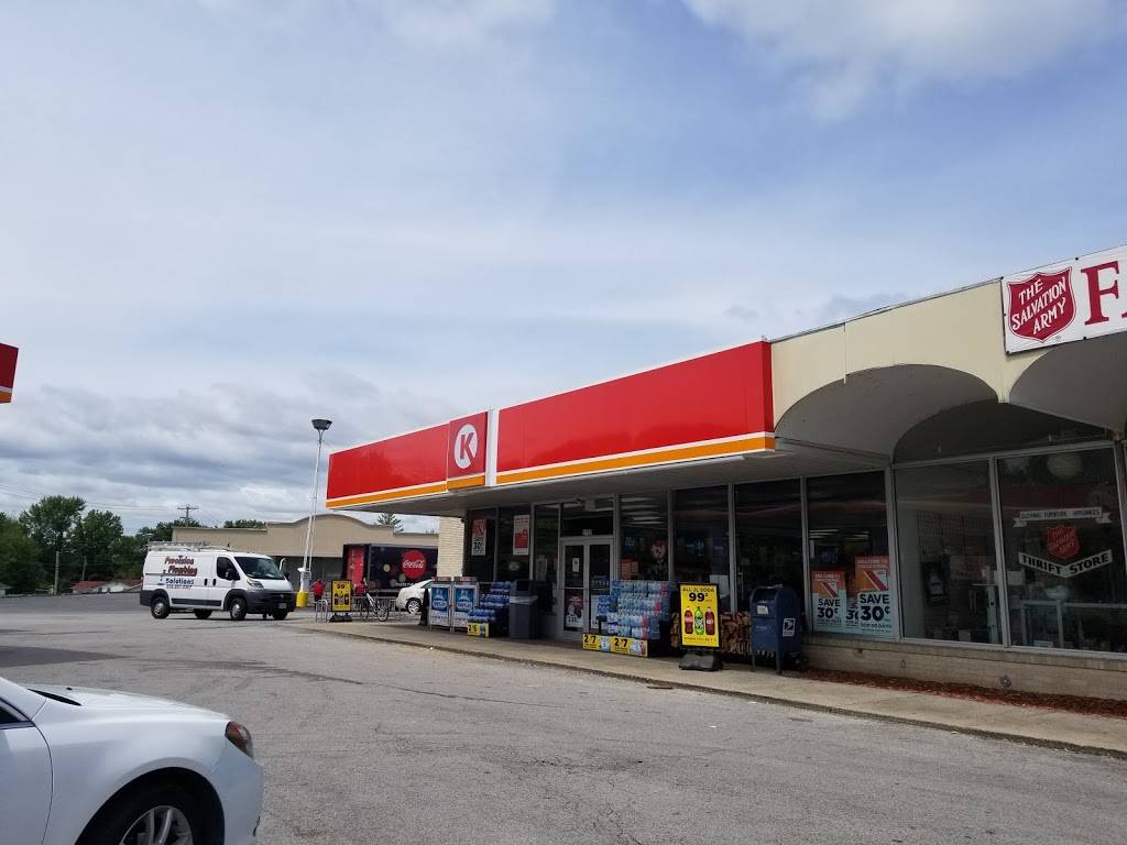 Circle K | cafe | 2702 Droste Rd, St Charles, MO 63301, USA | 6369250671 OR +1 636-925-0671