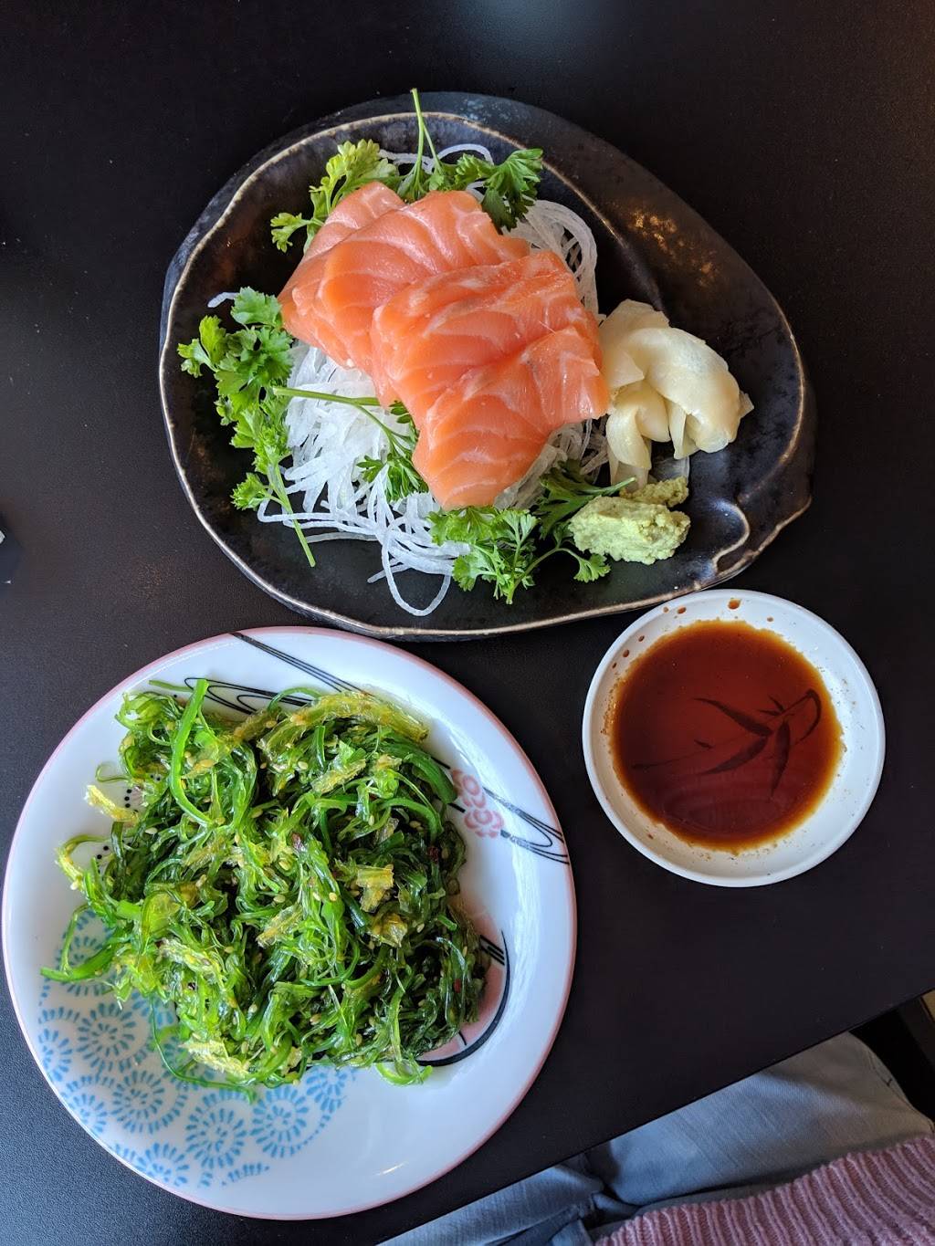 Youngs Sushi | restaurant | 4082 Clark Ave, Willoughby, OH 44094, USA | 4409510002 OR +1 440-951-0002