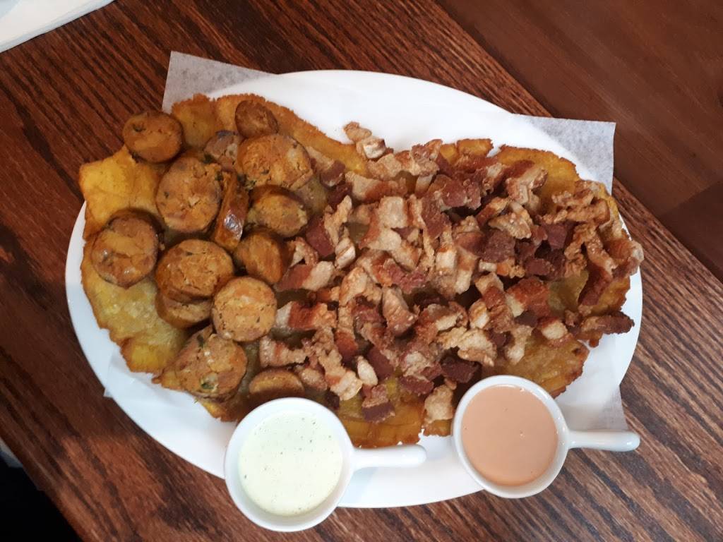 My Empanada | restaurant | 3085 Hurontario St #18a, Mississauga, ON L5A 4E4, Canada | 2892324385 OR +1 289-232-4385