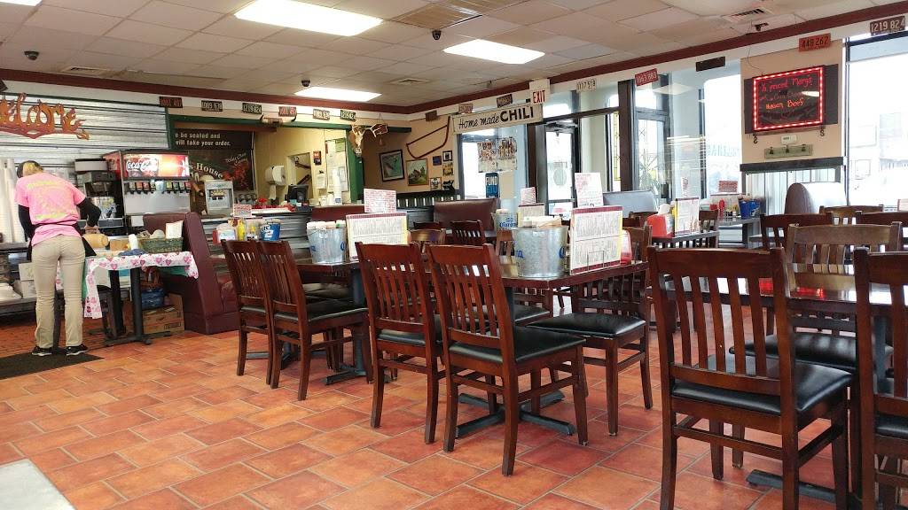 Smokys House BBQ | restaurant | 3019, 300 W Lincoln Ave, Charleston, IL 61920, USA | 2173452227 OR +1 217-345-2227