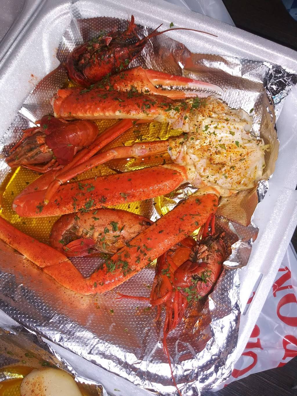 Show Me Fish & Chicken | restaurant | 5220 Blue Ridge Blvd, Raytown, MO 64133, USA | 8164912409 OR +1 816-491-2409