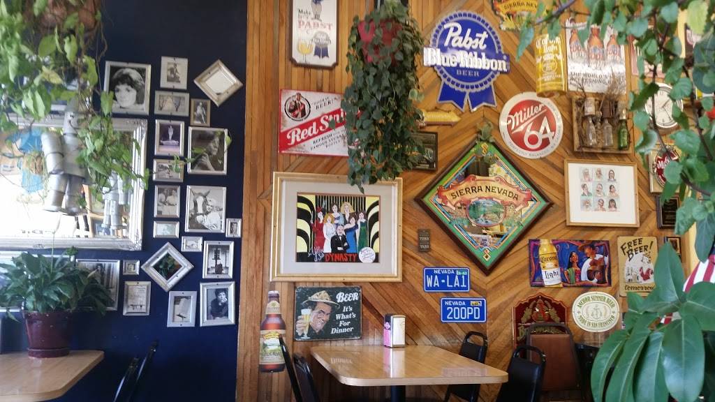 Yellow Submarine | restaurant | 920 Holman Way, Sparks, NV 89431, USA | 7753586040 OR +1 775-358-6040