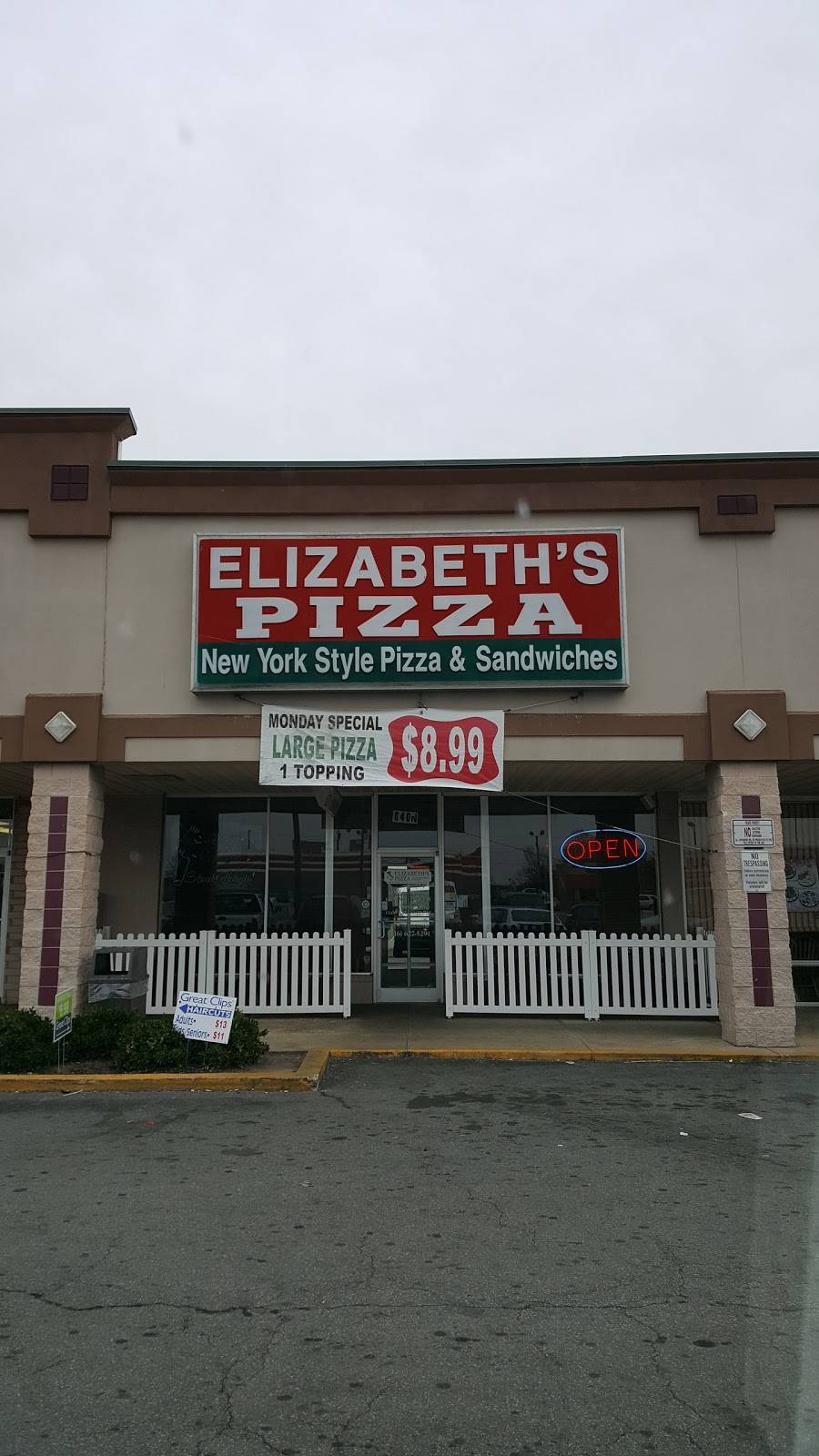 Elizabeth Pizza | meal takeaway | 640 S Van Buren Rd, Eden, NC 27288, USA | 3366275291 OR +1 336-627-5291