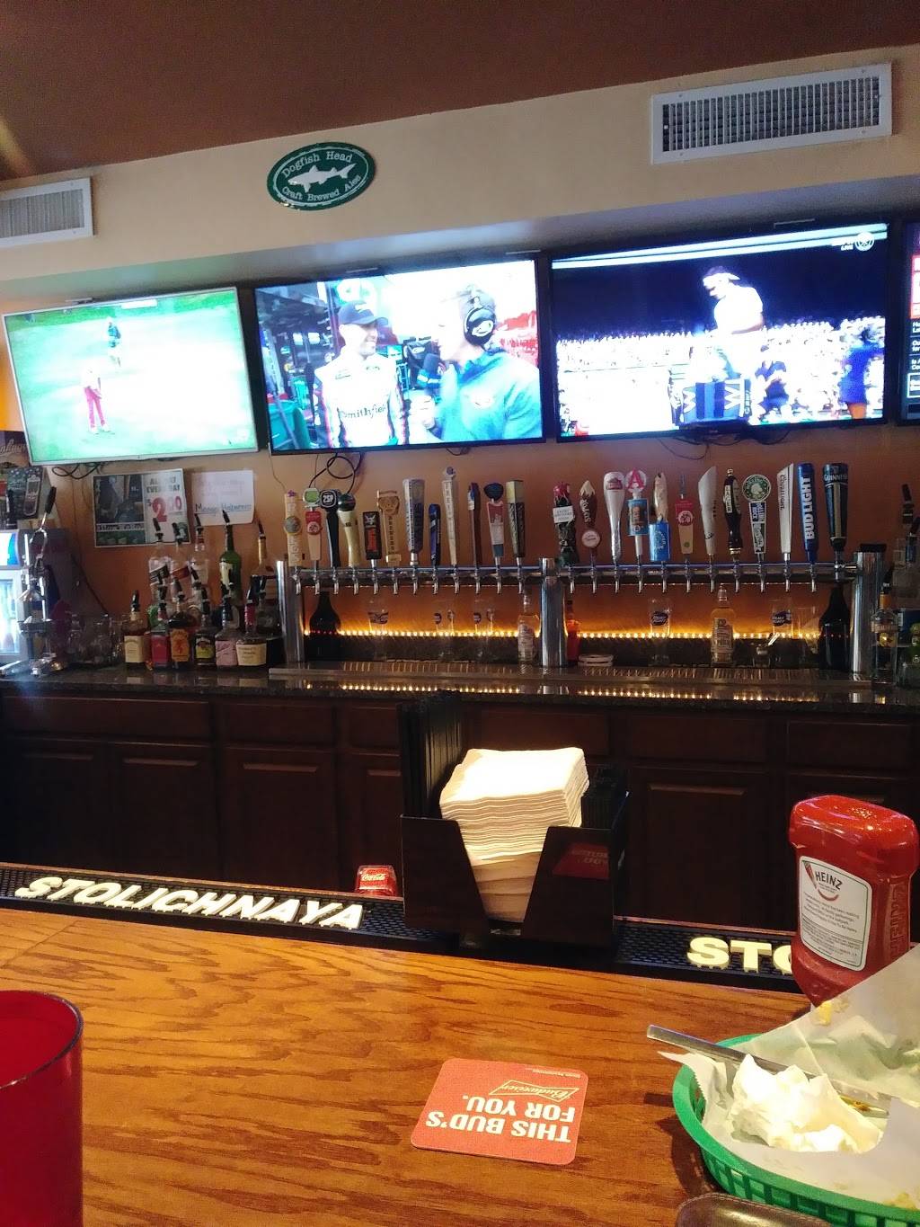 Toms Pizza Place | restaurant | 3223 Concord Rd, Aston, PA 19014, USA | 6104975775 OR +1 610-497-5775